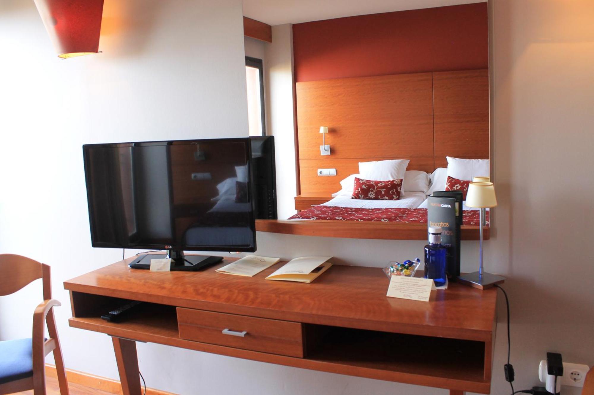 Hotel Restaurante El Tollo Utiel Ngoại thất bức ảnh