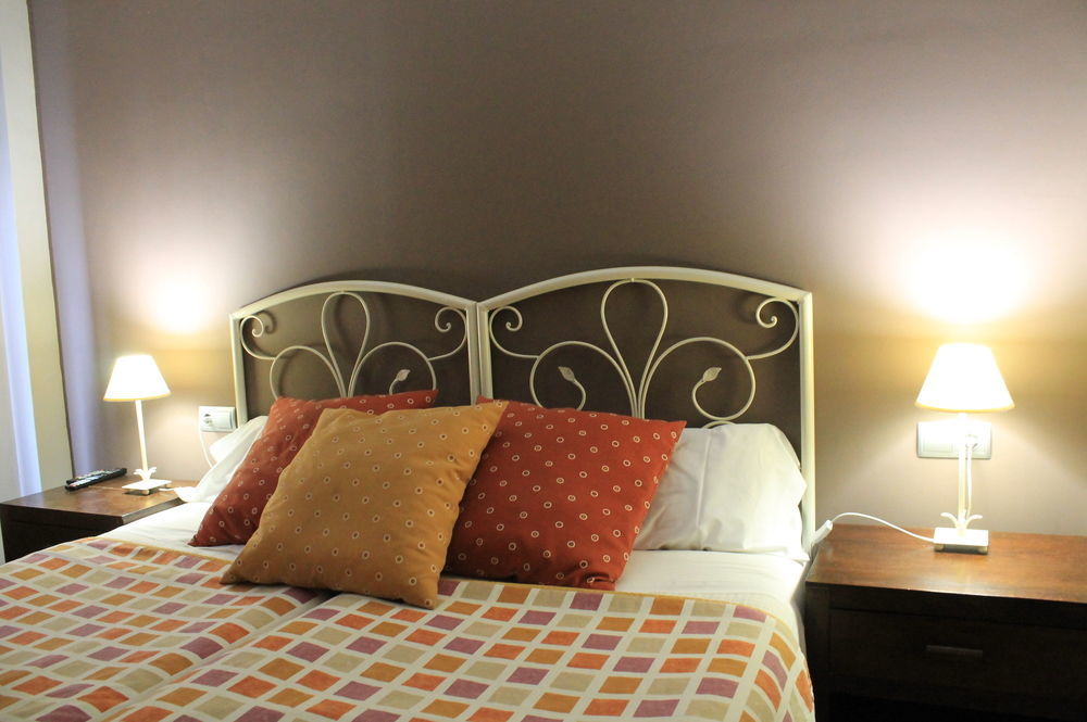 Hotel Restaurante El Tollo Utiel Ngoại thất bức ảnh